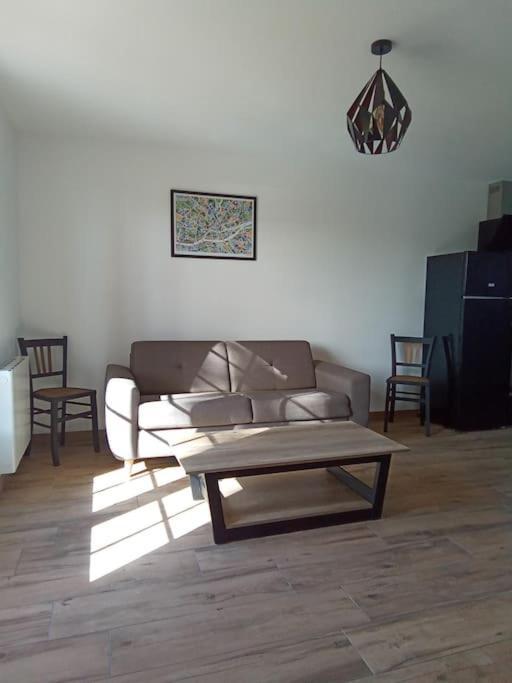 Holiday home Maison 2 Pieces, 4 Personnes Le Loroux-Bottereau